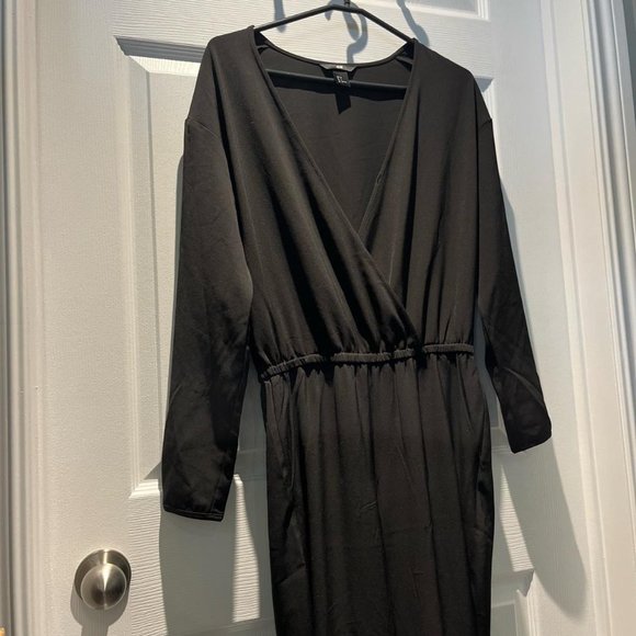 H&M Black Jumpsuit - Picture 1 of 4
